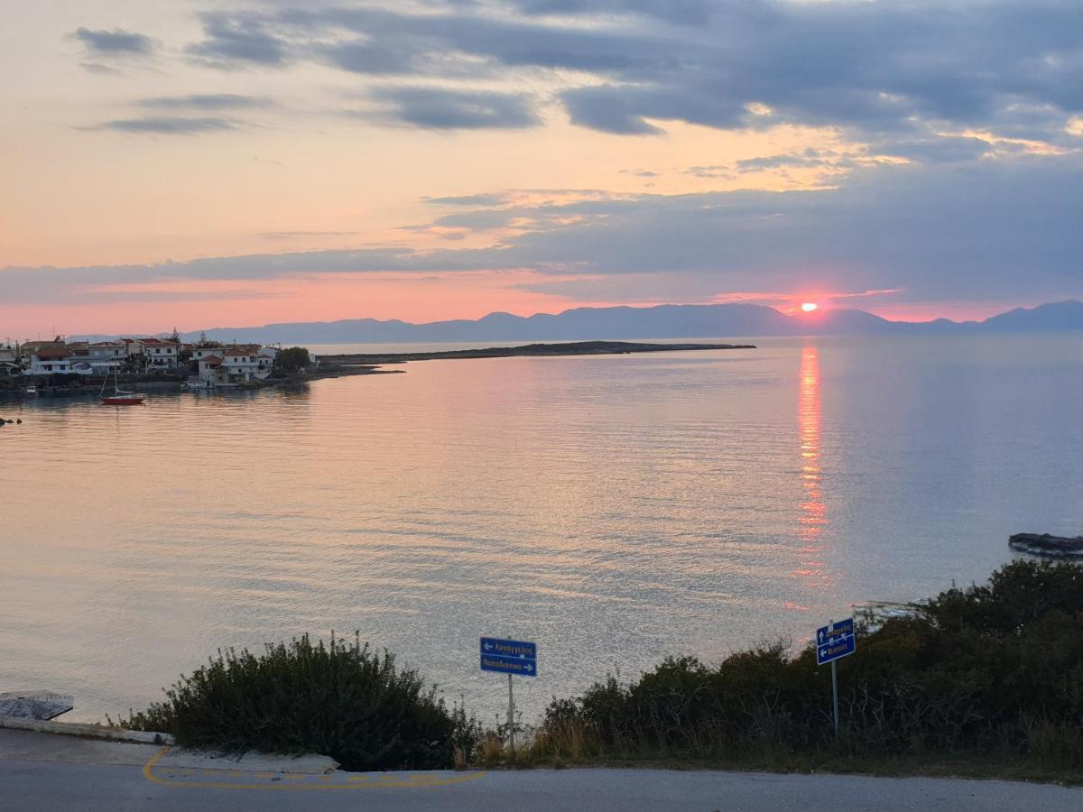 Sea View Holiday House アルハンゲロス エクステリア 写真